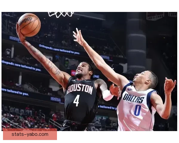 伊森重返首发贡献17分8助攻 困境中队友支持成为最大依靠